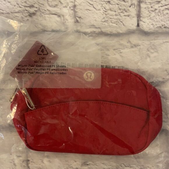 LULULEMON Double-Zip Mini Pouch Dark Red SOLD OUT! NWT SO CUTE PERFECT gorgeous! - Picture 2 of 3